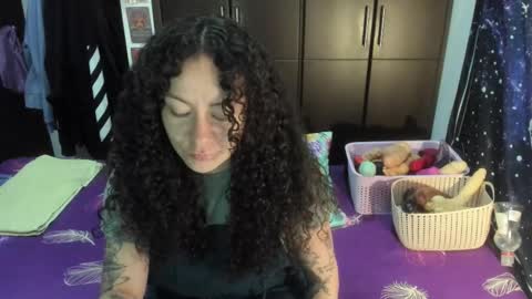  Wen  online show from November 28, 2025, 8:22 pm