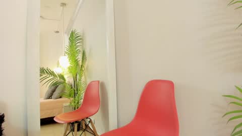 Laura Bonnet  online show from January 6, 2025, 4:58 am