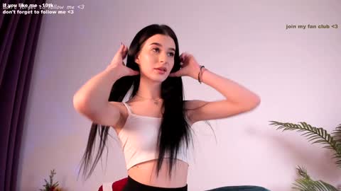 Laura online show from December 5, 2024, 2:42 am