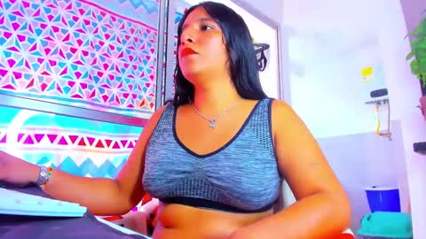 Snapshot of laura_goddess_ts chatting on September 14, 2025, 2:27 pm laura_goddess_ts online show from September 14, 2025, 2:27 pm