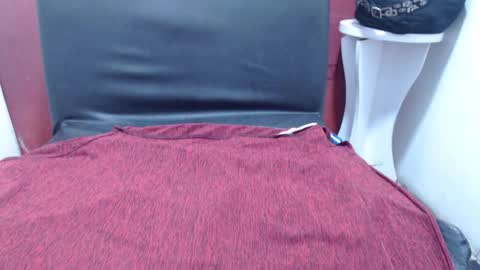  Laura  online show from October 28, 2025, 11:36 am