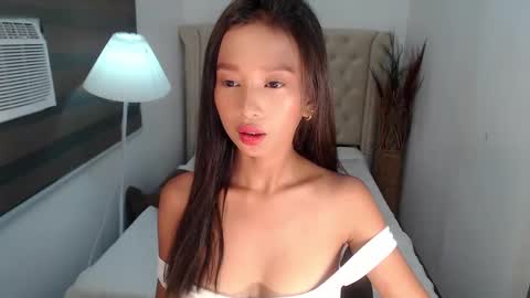 Snapshot of laura_leighxx chatting on March 11, 2025, 1:59 am Laura leighxx online show from March 11, 2025, 1:59 am