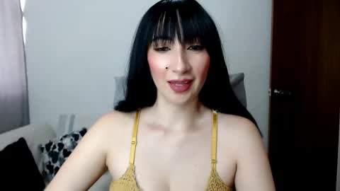 Laura online show from May 10, 2026, 6:02 pm