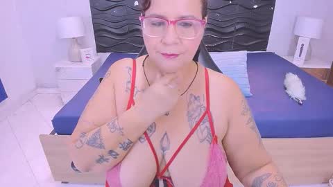 Laura online show from January 13, 2026, 12:10 pm