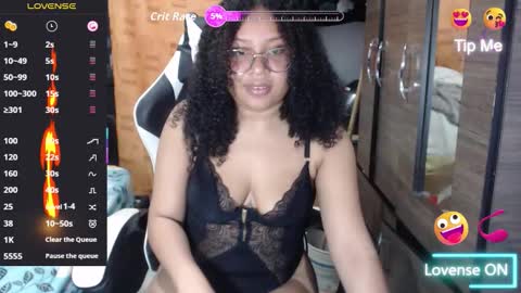Snapshot of laura_sexxy20 chatting on October 22, 2025, 9:25 pm laura_sexxy20 online show from October 22, 2025, 9:25 pm