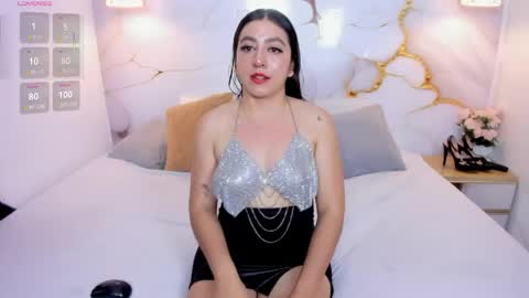 Snapshot of laura_smith12 chatting on May 6, 2026, 8:25 pm Laura Smith online show from May 6, 2026, 8:25 pm