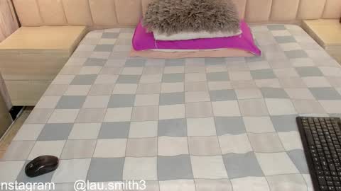 laura online show from December 15, 2025, 12:53 pm