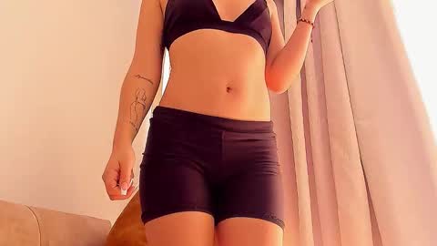 LAURA SOE online show from January 14, 2026, 6:02 pm