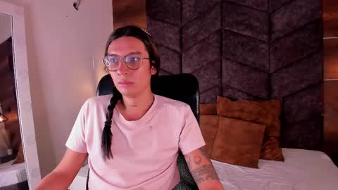 Snapshot of lauraagomezz__ chatting on February 9, 2025, 3:23 pm lauraagomezz__ online show from February 9, 2025, 3:23 pm
