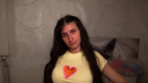 Snapshot of lauradre_ chatting on May 27, 2026, 9:50 am Laura online show from May 27, 2026, 9:50 am
