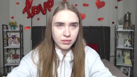 LauraHlot online show from February 1, 2026, 6:28 pm