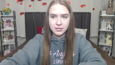 Snapshot of laurahlot chatting on May 3, 2026, 5:52 pm LauraHlot online show from May 3, 2026, 5:52 pm