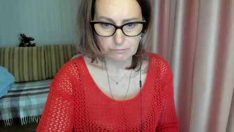 Snapshot of lauraoven1 chatting on April 30, 2026, 2:34 pm Lauraoven1 online show from April 30, 2026, 2:34 pm