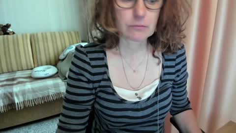 Snapshot of lauraoven1 chatting on May 27, 2026, 11:29 am Lauraoven1 online show from May 27, 2026, 11:29 am