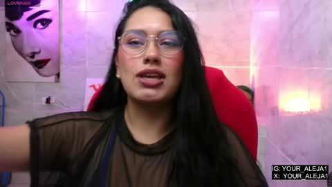 Snapshot of lauraruiz1 chatting on May 13, 2026, 4:54 am Aleja online show from May 13, 2026, 4:54 am