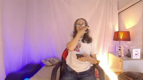 Laura Sofia online show from March 31, 2026, 1:07 am