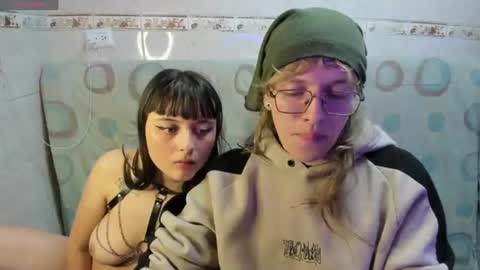 Snapshot of laureles6667 chatting on June 19, 2026, 10:08 am Laures666 online show from June 19, 2026, 10:08 am