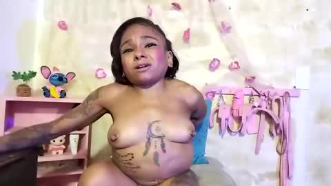 Lauren online show from January 15, 2025, 7:48 am