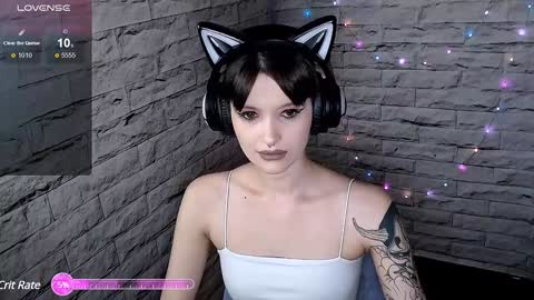 Eva online show from December 17, 2024, 6:20 pm