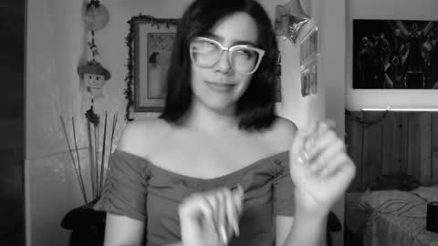 Lauren online show from December 12, 2024, 2:26 am