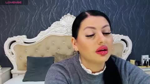 Laura online show from February 6, 2025, 8:39 am