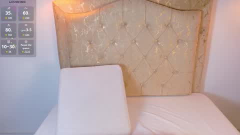 laurenn_smitth online show from March 29, 2026, 12:49 pm