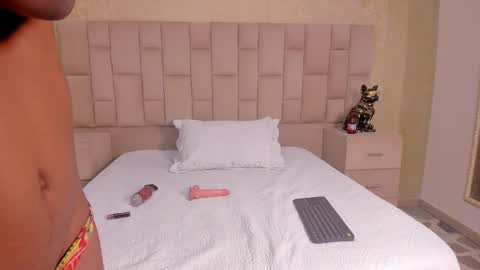 Lauren  online show from September 16, 2025, 3:46 pm