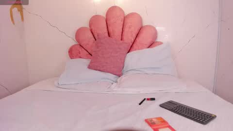 Lauren  online show from February 24, 2026, 9:57 pm