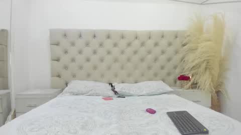 Lauren  online show from March 14, 2026, 11:32 pm