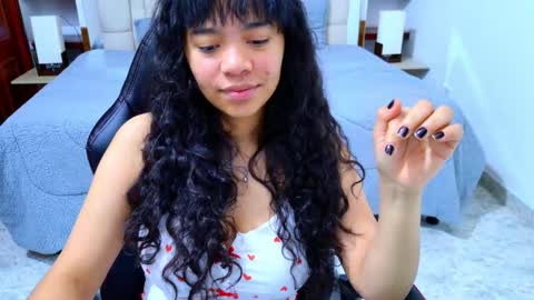 laurent online show from November 3, 2025, 3:08 am