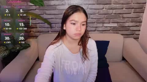 Snapshot of laurent_scott chatting on December 16, 2025, 11:48 am Hanna online show from December 16, 2025, 11:48 am