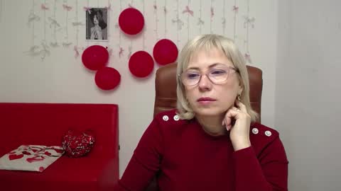 Lauren online show from January 18, 2026, 5:55 am