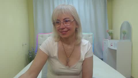 Snapshot of laurenwishy chatting on May 30, 2026, 5:48 am Lauren online show from May 30, 2026, 5:48 am