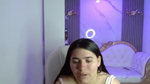 laura  online show from June 1, 2026, 7:48 pm