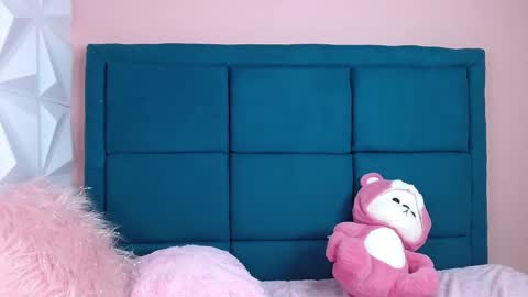  LaurynJeffers  online show from March 7, 2025, 4:00 pm