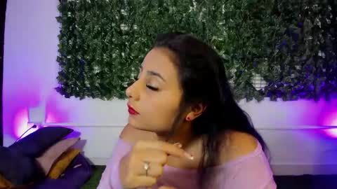  LaurynJeffers  online show from April 25, 2026, 9:12 pm
