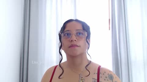 Laura online show from October 23, 2025, 7:34 pm