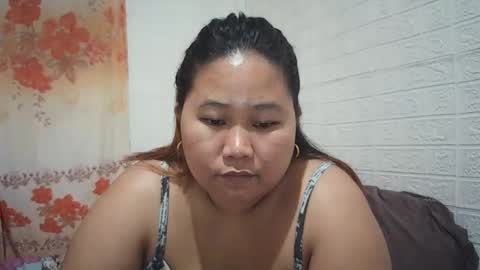 Snapshot of lavalyn214 chatting on February 5, 2026, 3:27 pm lavalyn214 online show from February 5, 2026, 3:27 pm