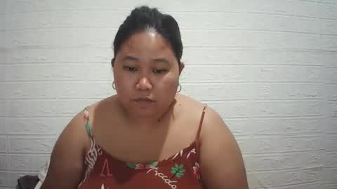 Snapshot of lavalyn214 chatting on February 14, 2026, 3:31 pm lavalyn214 online show from February 14, 2026, 3:31 pm