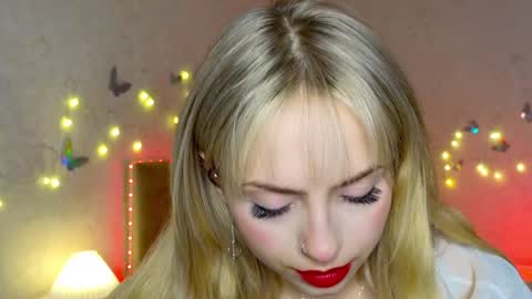 Snapshot of lavenderlav chatting on December 23, 2024, 11:57 am Melissa online show from December 23, 2024, 11:57 am