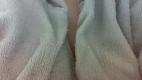 Snapshot of layannalea chatting on January 14, 2026, 10:03 pm layannalea online show from January 14, 2026, 10:03 pm