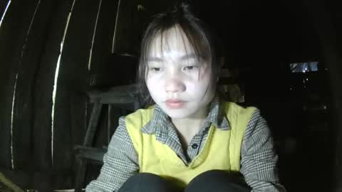 layla_999 online show from March 15, 2026, 2:39 am