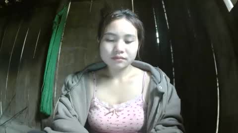 Snapshot of layla_999 chatting on May 2, 2026, 5:01 am layla_999 online show from May 2, 2026, 5:01 am