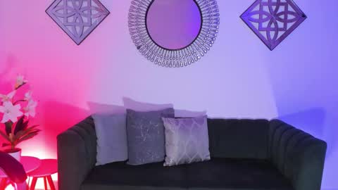 Layla Breezee online show from March 26, 2026, 11:16 am