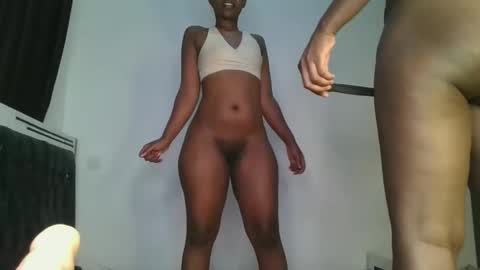 layla_cutiee online show from February 22, 2026, 11:58 pm