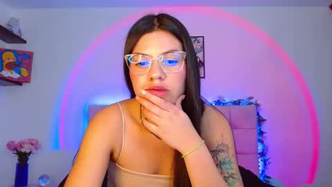 Lia and Rachel online show from September 20, 2025, 4:24 am