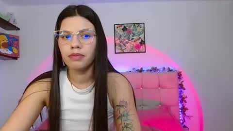 Lia and Rachel online show from February 1, 2026, 1:15 am