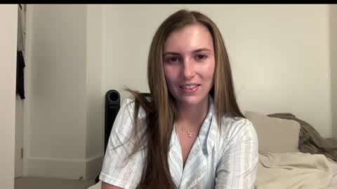 Snapshot of laylahlaylah1 chatting on July 7, 2026, 2:32 pm laylahlaylah1 online show from July 7, 2026, 2:32 pm