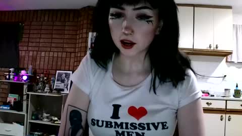 Layla Kills online show from March 9, 2025, 2:39 am