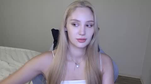 LaylaPretty001 online show from December 17, 2025, 5:24 am